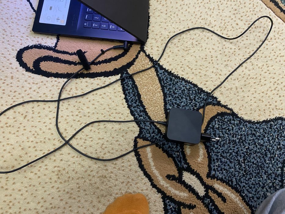 Продам ноутбук asus vivobook 15