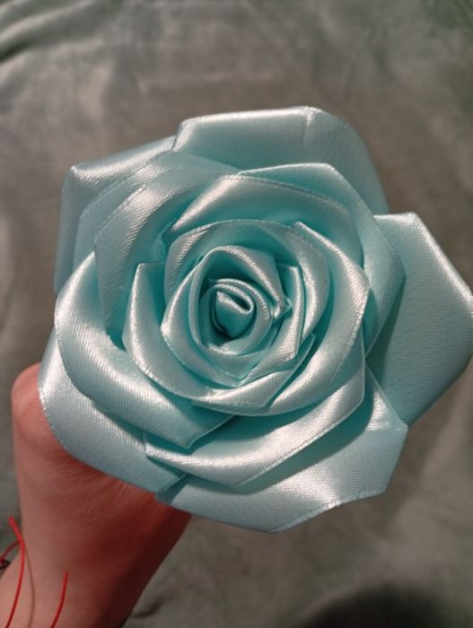 Buchete din flori de satin