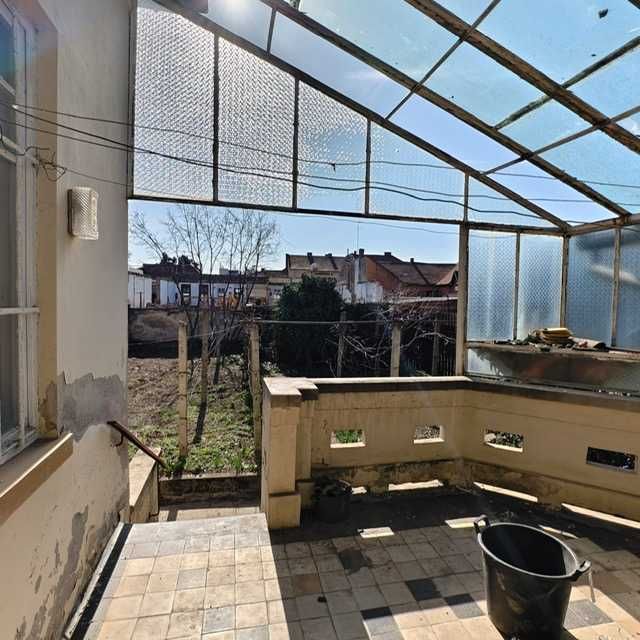 Casă individuală ultracentrală, teren 380 mp – ideală pentru renovare și investiție