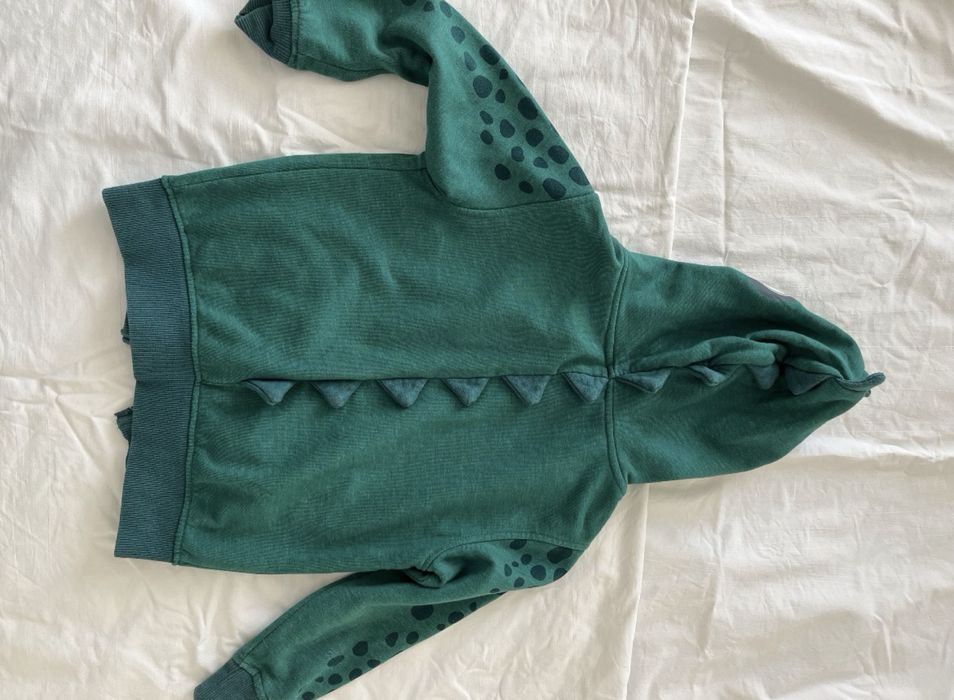 суитчъри 6 бр = 6 €   за момче 4-5г