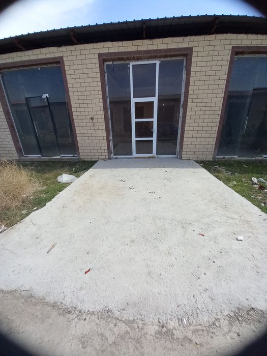 Эко Бозорда магазин сотилади ёки ижарага берилади.