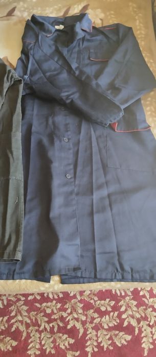 Продам халаты на труды для мальчиков