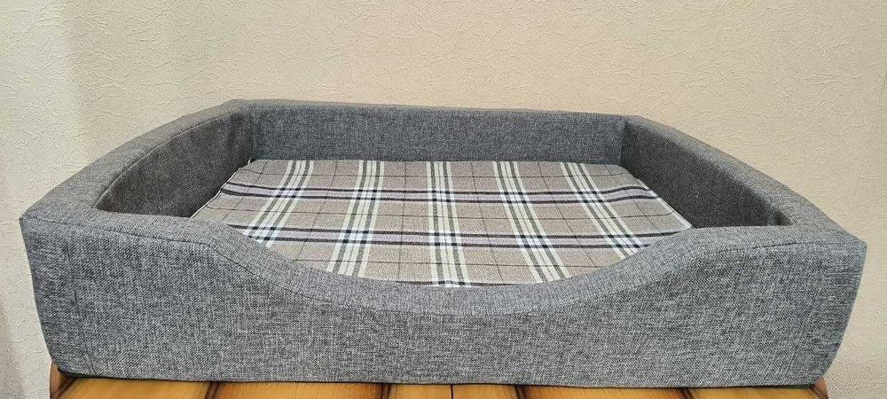 Лежанка для собак  80  на 60 см .