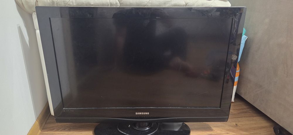 Продам телевизор не смарт