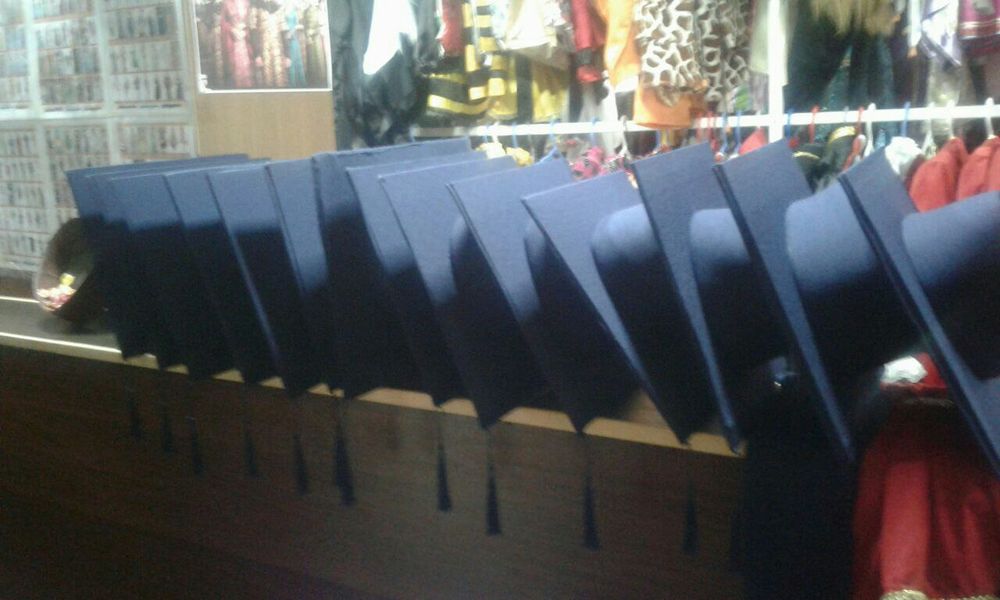 Прокат мантия новая.