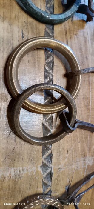 Старинные дверные кольца.