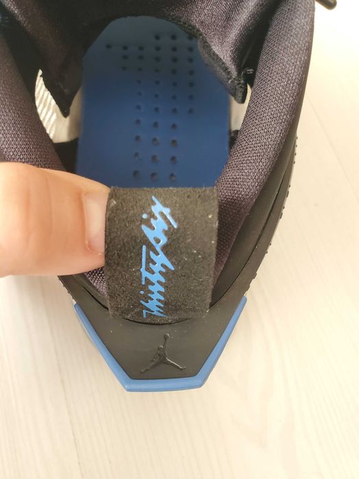 NIKE AIR JORDAN white sport blue