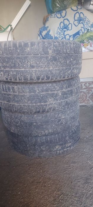 Шины всесезонка  б/у