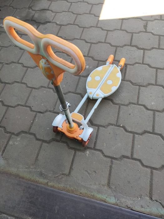 Самокат детский , детям старше 4 лет