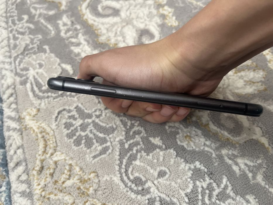 Айфон 11 64гбббб