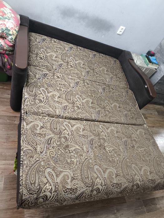 Диван раскладной.