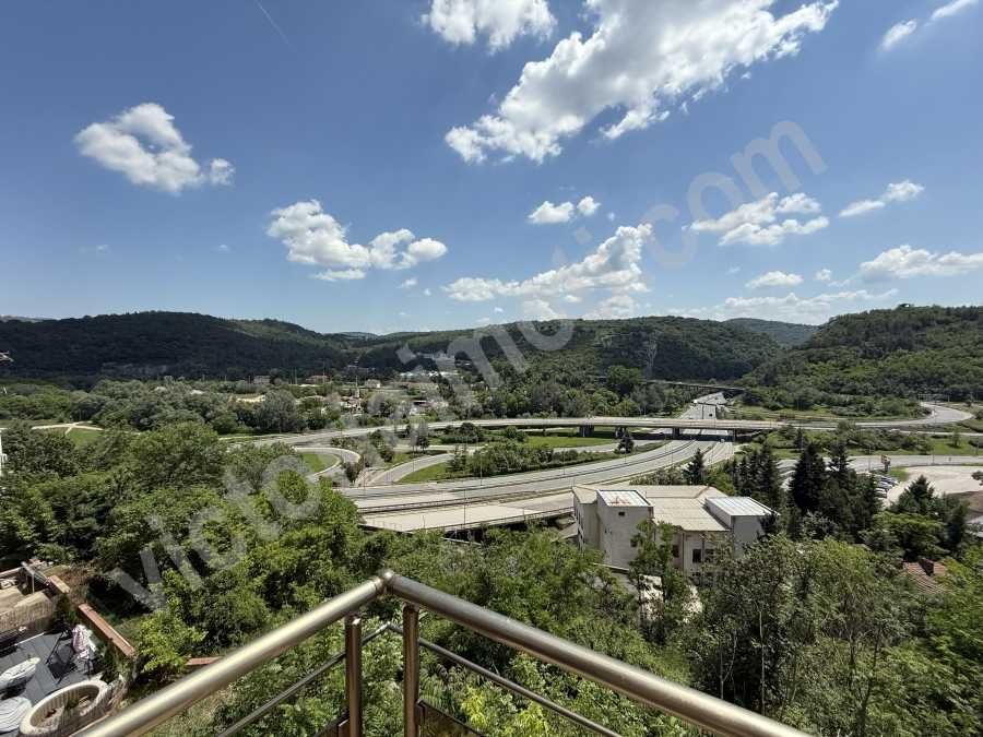 Продава се Тристаен апартамент в Велико Търново, Център - 100 кв.м за 1780 €/кв.м - Снимка #7