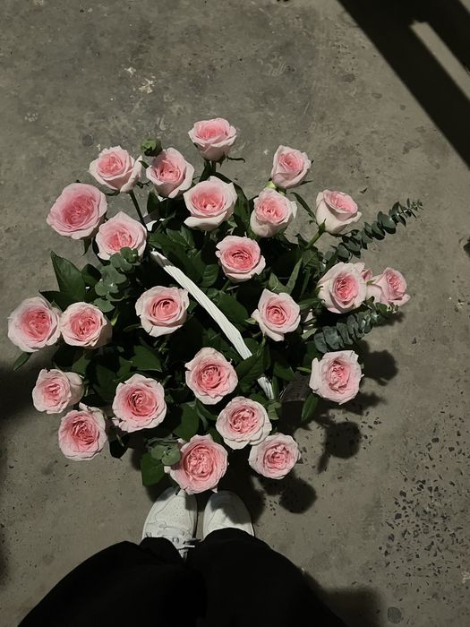 Цветы в корзине бүгін келді