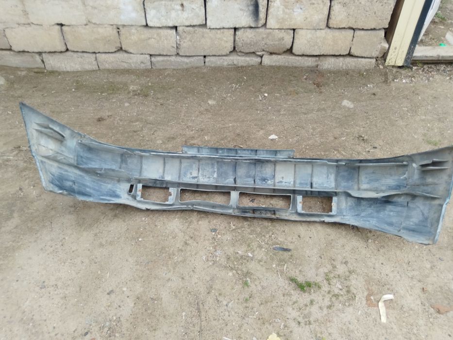 Бампер передний б/у