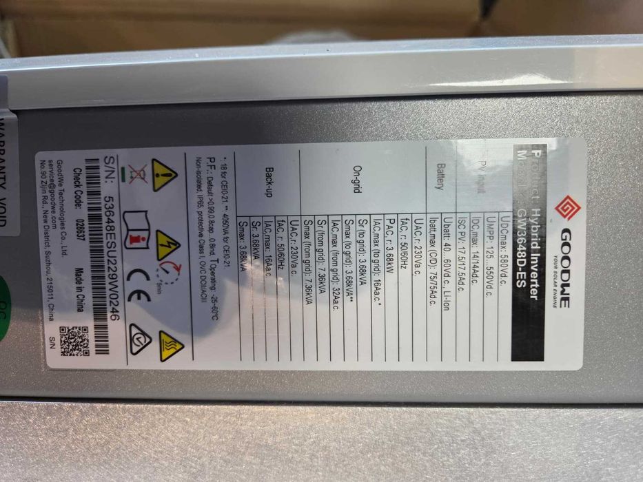 Invertor solar hibrid monofazat GoodWe GW3648D‑ES