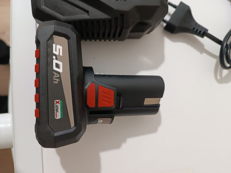 12 V - 4.5 Ah Зарядно устройство Parkside/ Парксайд