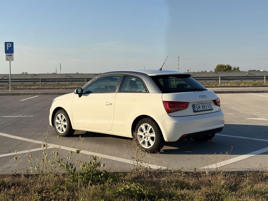 Audi A1 1.6 TDI 2011 | Bi-Xenon | CarPlay/Android Auto | Scaune Încalzite | Ambreiaj Schimbat