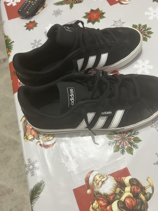 Adidasi adidas in stare foarte buna
