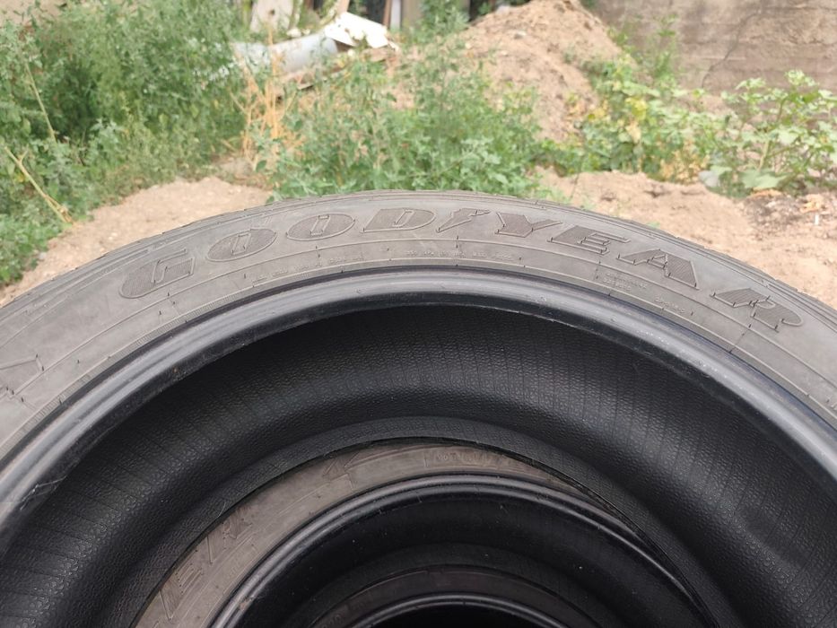Продам резину торг уместен