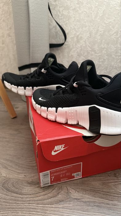 Маратонки Nike Free metcon 4
