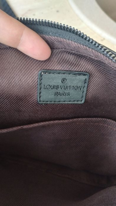 Geantă Luis Vuitton paris originală piele