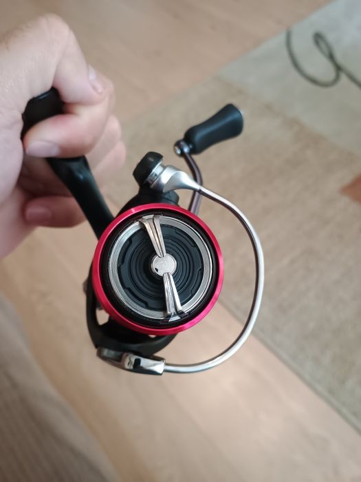 Комплект въдица Sakura TSUBAREA 1.6 m 0.2 -3 гр. + Макара Daiwa Fuego LT2000D