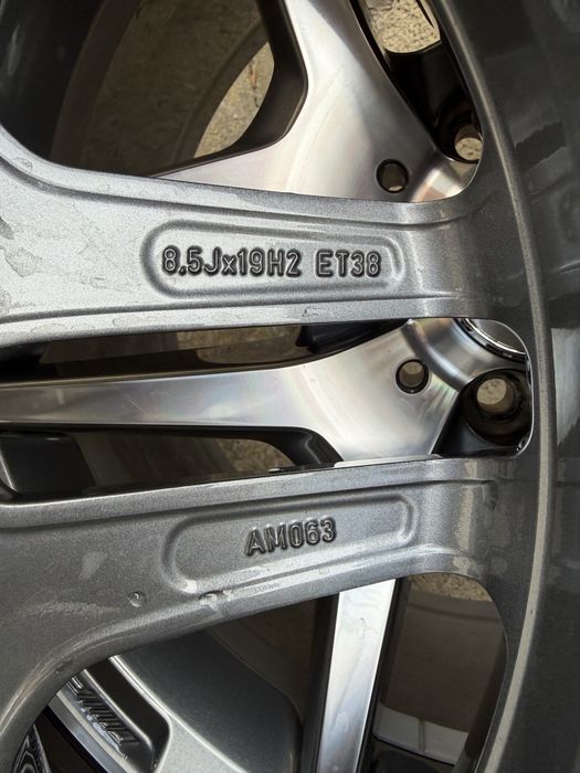 Оригинални джанти Mercedes AMG 5x112 19цола