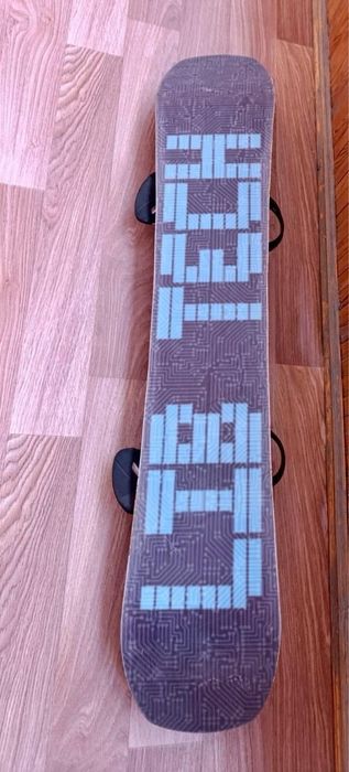 Продам сноуборд
