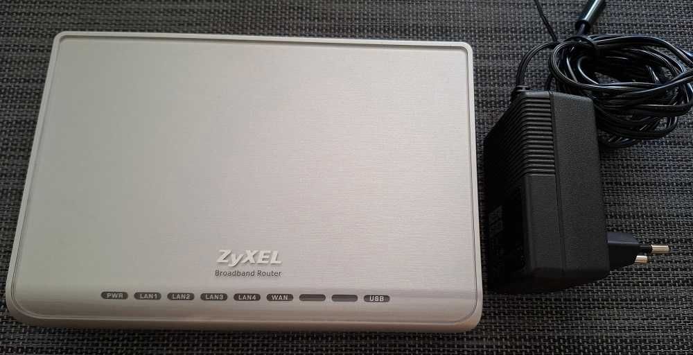 Рутер ZyXEL P-335 / рутер ZyXEL P-660HW-D1 / суич SH-9005PS