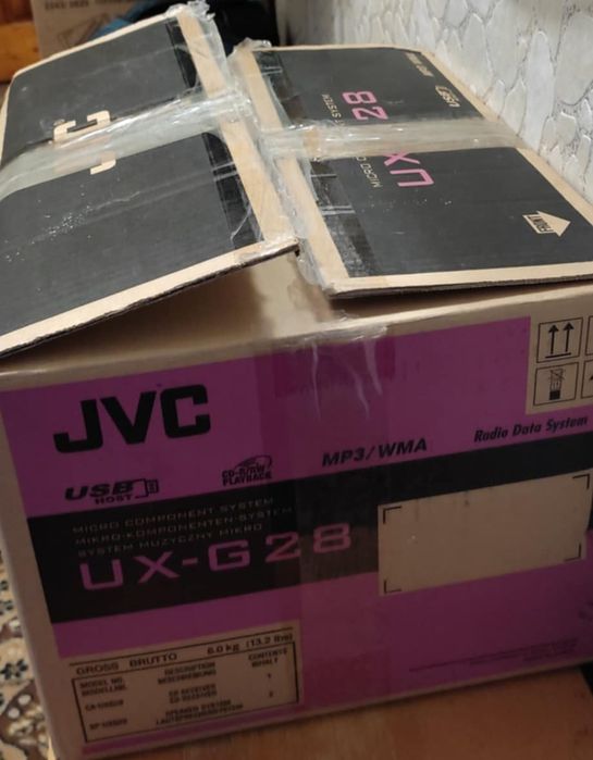 Ретро JVC музикална уредба*СD* MP3* Радио* Нова