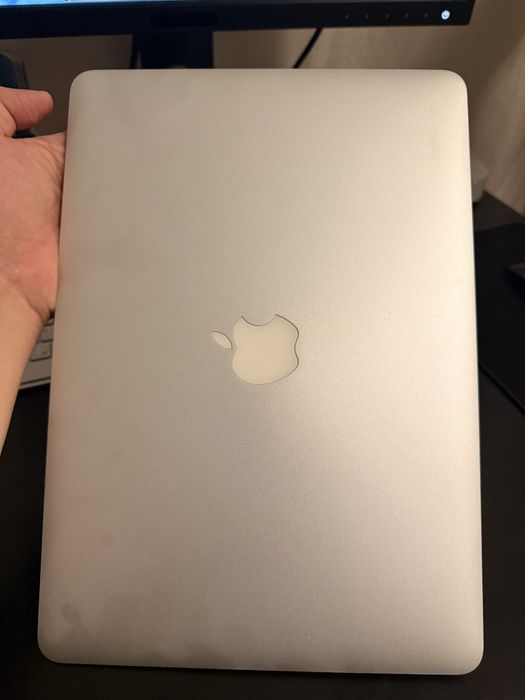 Ноутбук Macbook air 13
