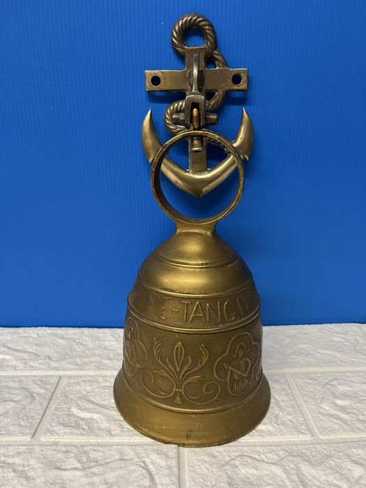 Корабна,бронзова камбана