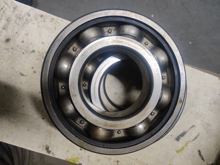 Продам подшипники разные