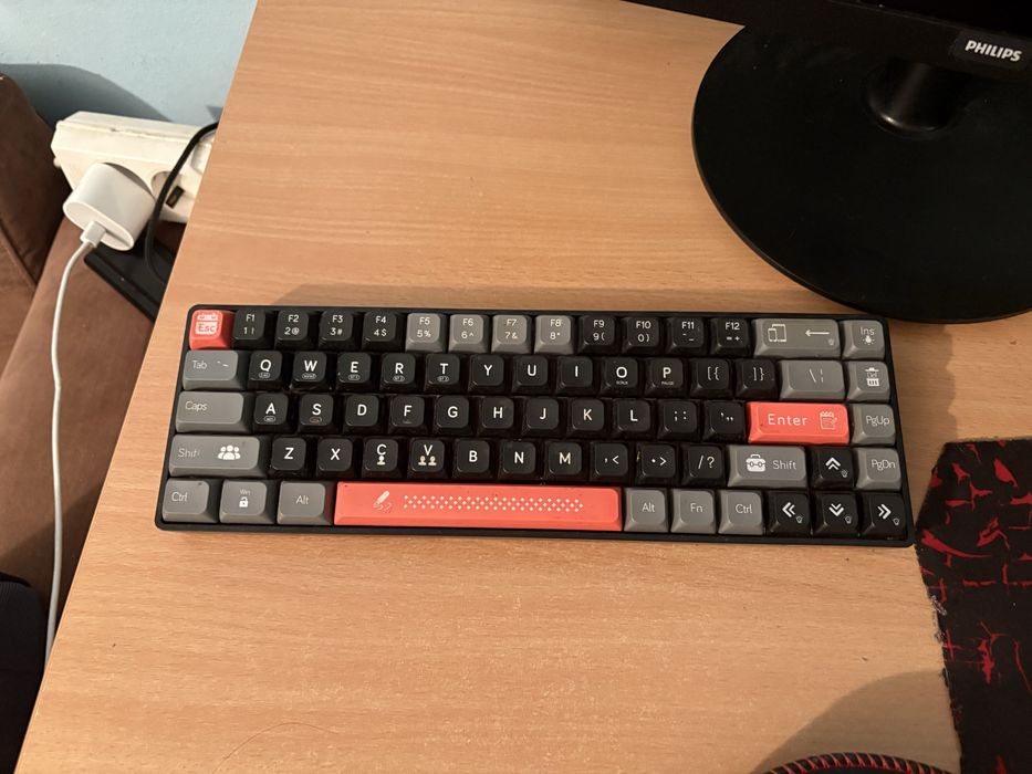 Vand PC+Mouse+Tastatura+Castii+Mousepad