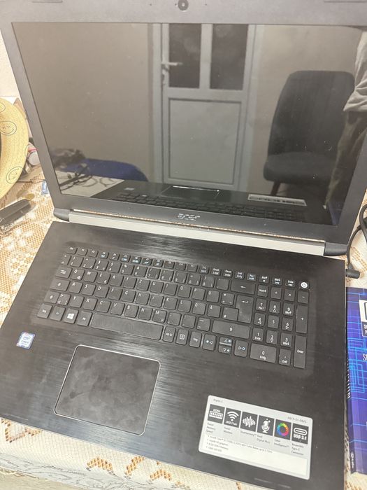 Laptop acer aspire 5 8gb ram i5 1t memorie