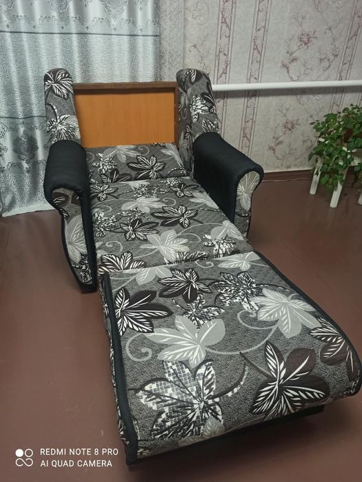 Продам диван + два кресла-кровати 30000