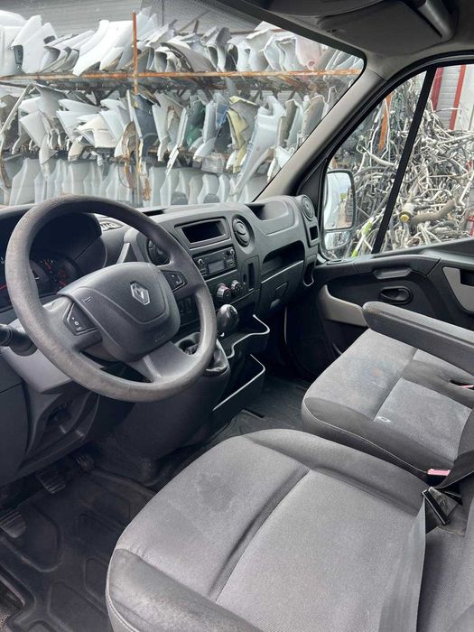 Renault Master 3 2019 2.3 diesel model scurt aer conditionat 195.000km