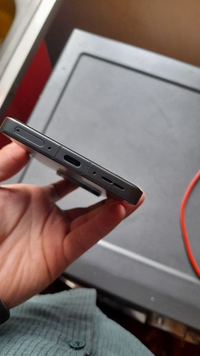 Oneplus ase 5 12/256g