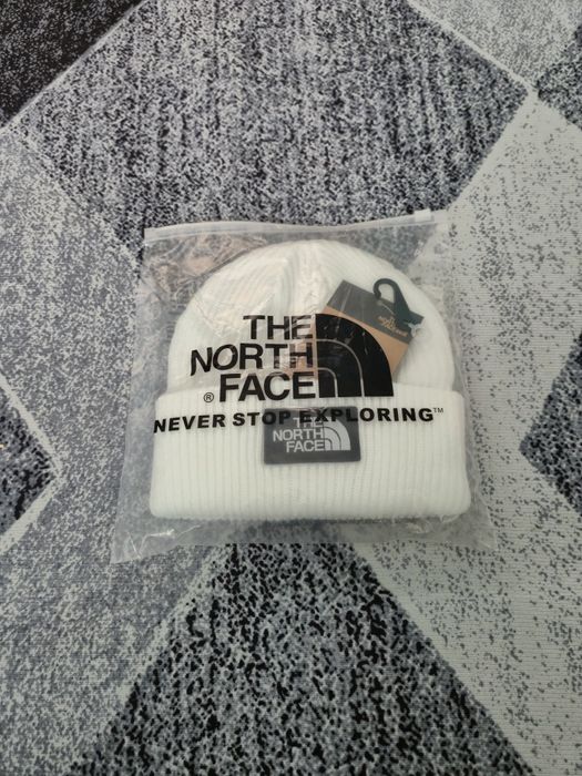 Caciula The North Face alba