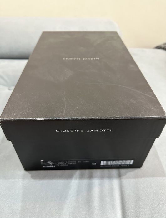 Giuseppe Zanotti Frankie