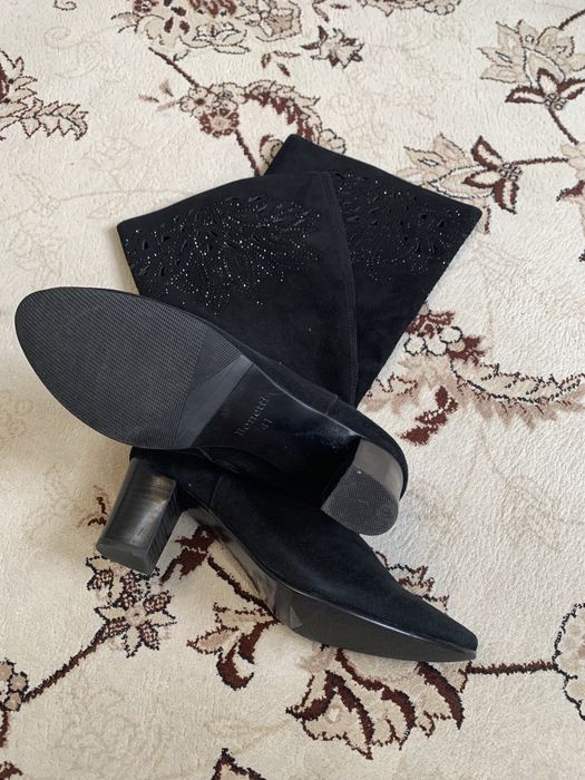 Продам осеннюю обувь размер 40-41