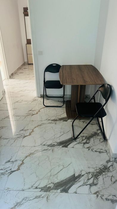 Inchiriez apartament