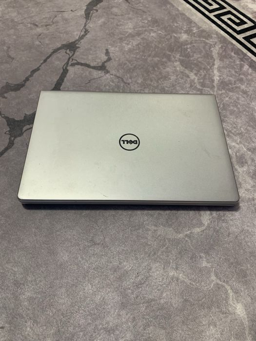 Ноутбук Dell i7 / 8GB / 1TB / Full HD