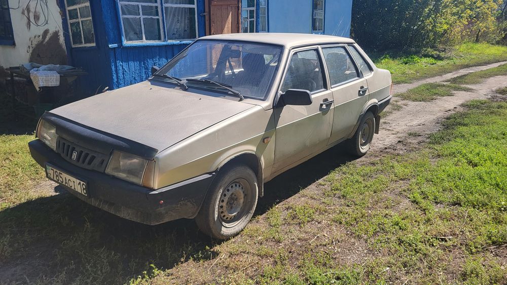 Продам машину 99