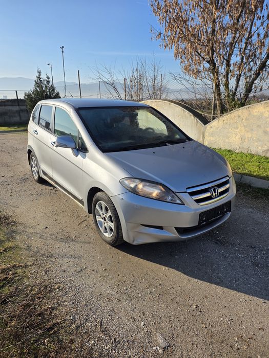 Хонда ФРВ,2.0 бензи,на ЧАСТИ