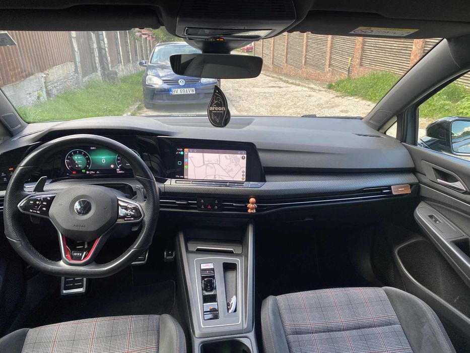 Volkswagen Golf 8 GTI 245 CP
