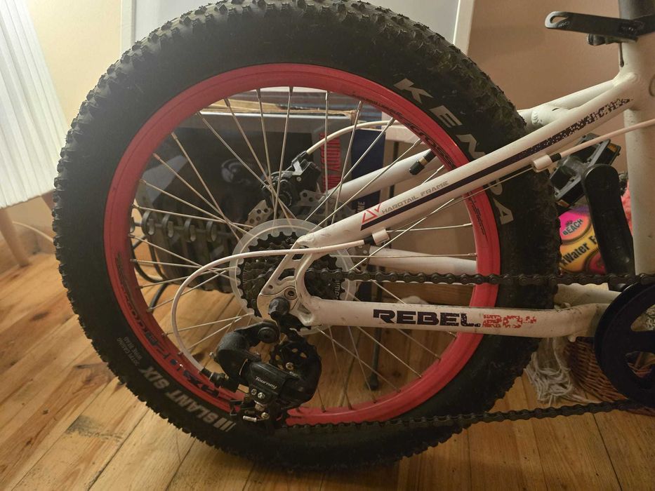 Vand bicicleta Cube Cross Rebel 20 copii (varsta 6-11 ani) - BUCURESTI