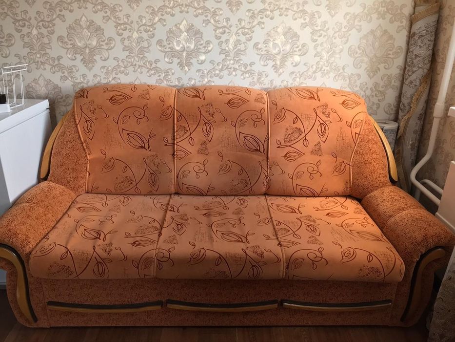 Продам диван, шкаф