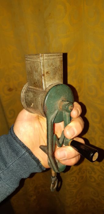 Орехомелачка винтидж