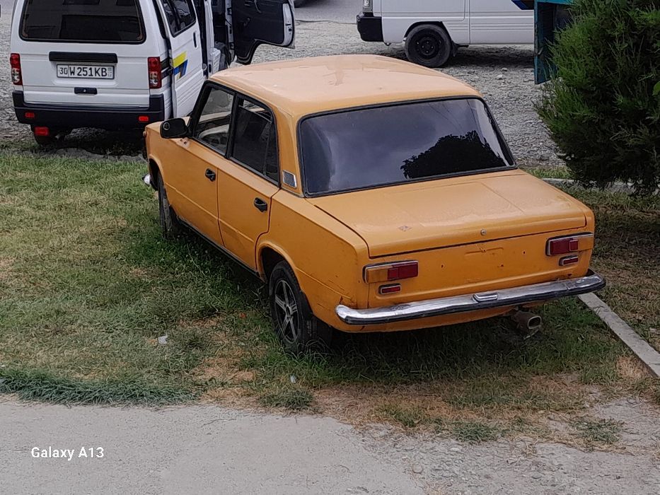 Vaz 21011 srochni sotiladi